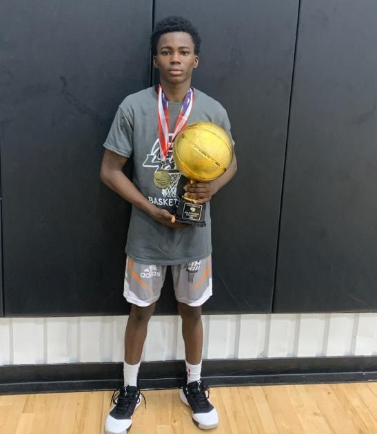 petermap22's tweet photo. @titansbasket ay the kid that finished with the bucket https://t.co/sqNZKPqm7U