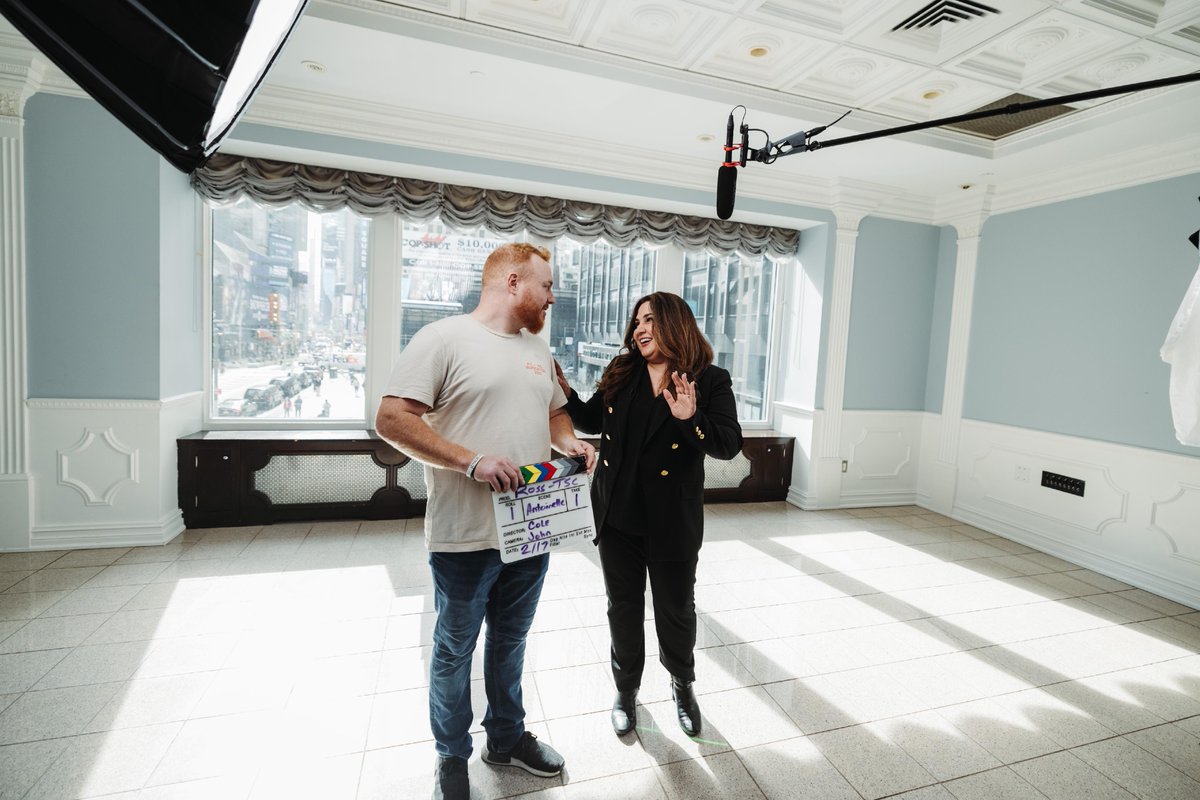 HyperSloth_Med's tweet photo. “Filming is the best part of producing a story for me. Getting to connect with people and really hear the heart behind what they do..” -Cole

Ready to grow your business? Work with us today 💥
Learn more 👉  use the link in our bio!

#graphicdesign #branding #socialmedia #soc... https://t.co/P0LWGJ0YnO