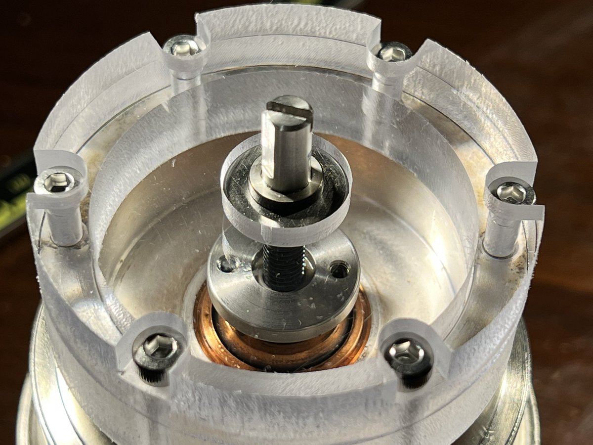 ibelings's tweet photo. Made some polycarbonate parts on CNC to look at cap internals during tuning. Might have to use a belt to minimize the length of the cap plus stepper. #magneticloop https://t.co/qb6r10d9QV