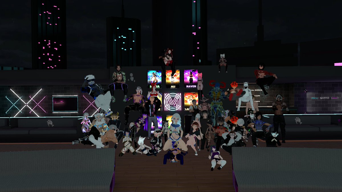 ClubMisfitsVR's tweet photo. CM 4TW https://t.co/9LDlQ3a211