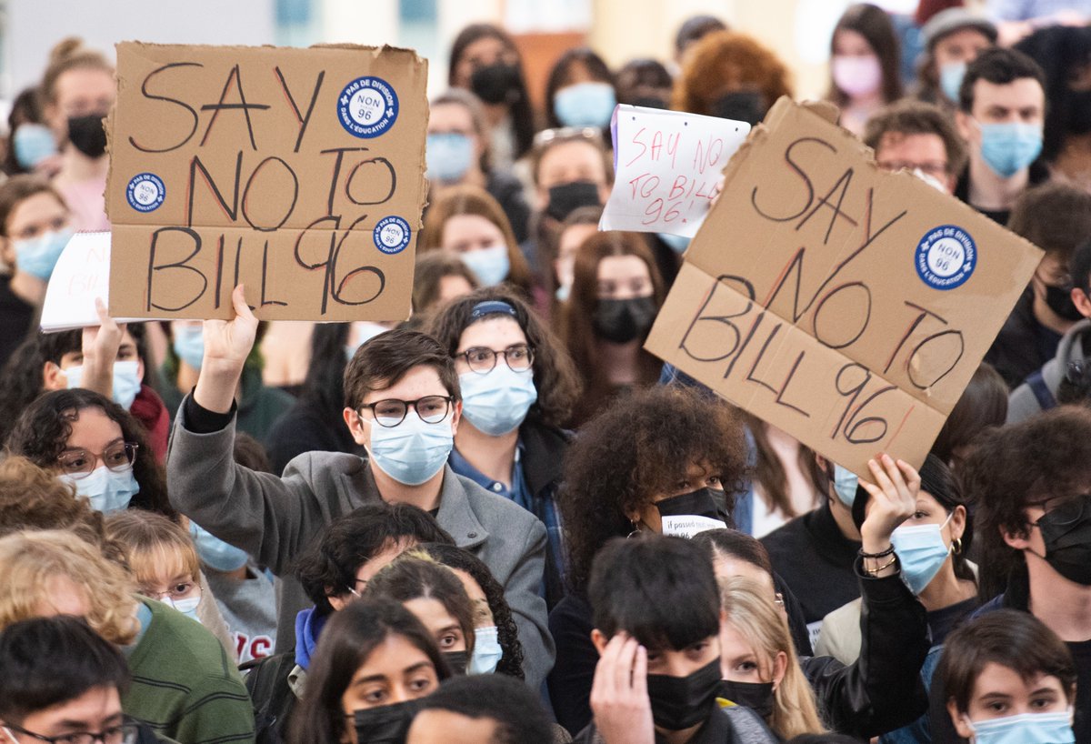 Quebecers are taking to the streets of downtown Montreal today at 10 a.m. to protest provisions of Bill 96 – the province’s proposed reform to its French language law. The rally starts at Dawson College.

READ: montreal.citynews.ca/2022/05/14/bil… 

(THE CANADIAN PRESS IMAGES/Graham Hughes)