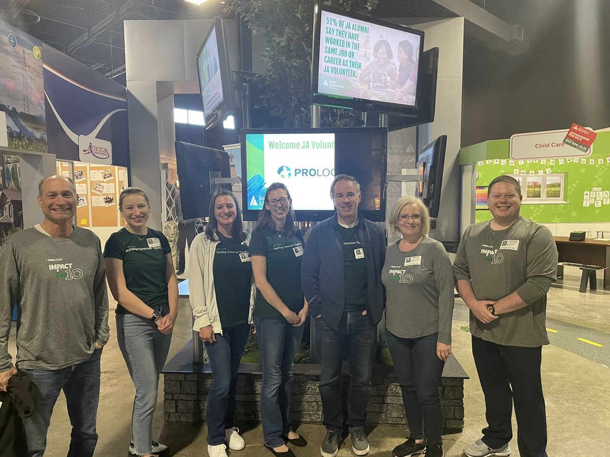 Brenda Standke tweet media