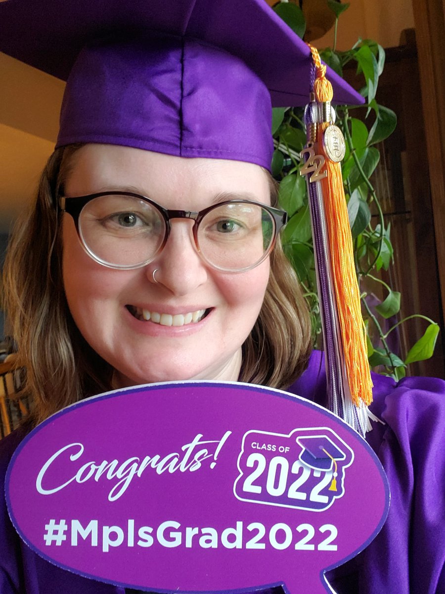 MCTC_Library's tweet photo. Congratulations to all of our 2022 Library &amp; Information Technology program (taught by @MCTC_Library faculty) graduates, including Tonya Goettl, who is pictured here! #Classof2022 #MplsGrad2022 #MplsLITGrad2022 https://t.co/Vom6Okg5KK