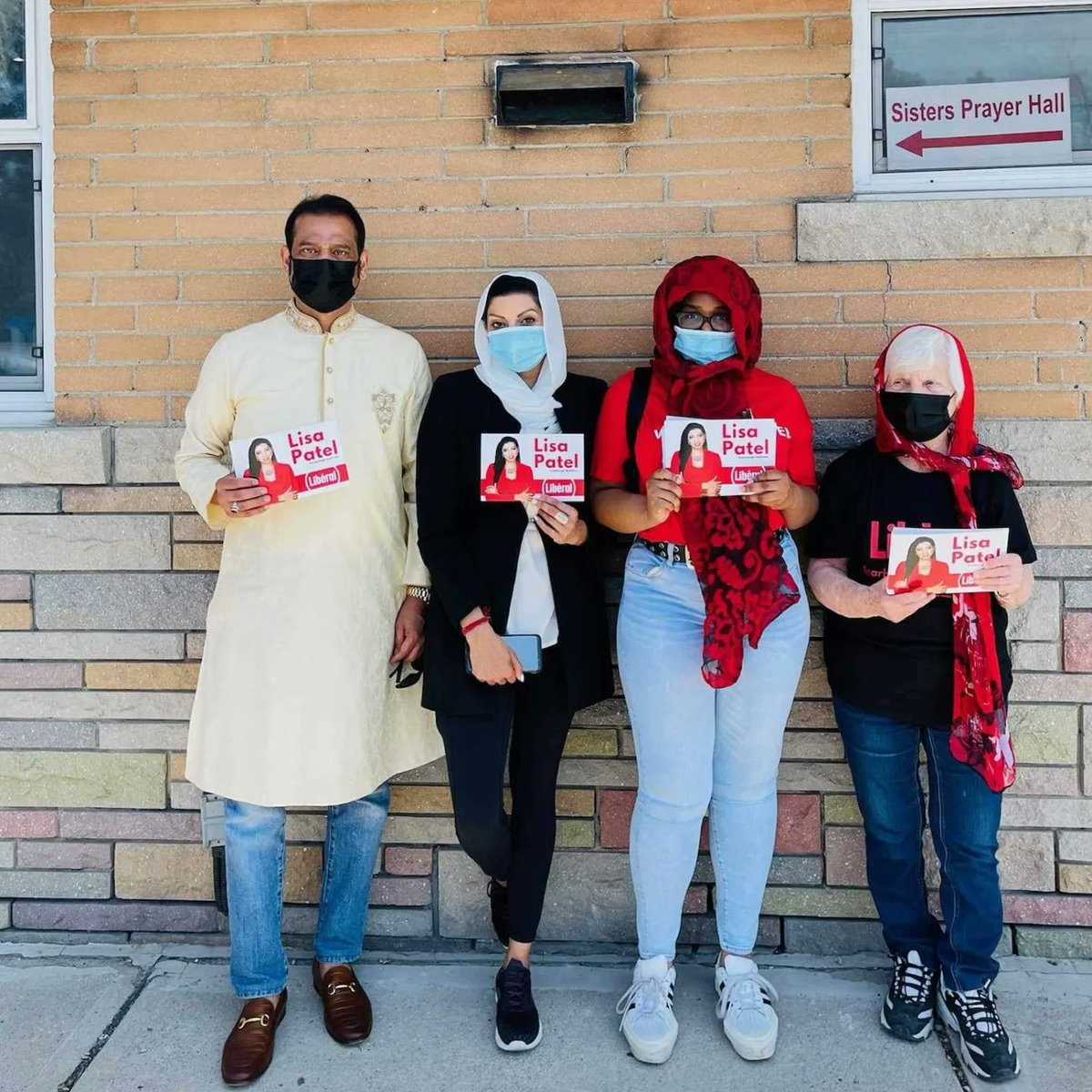 lisapatelTO's tweet photo. I can't tell you how much I adore these beautiful humans and all the work they're doing on this campaign. 
I love experiences like this and Grateful to connect with the community. 
#outthere #wereeverywhere #community #redssw #redriding #scarboroughsouthwest #lisapatel https://t.co/wv5uS3iT20