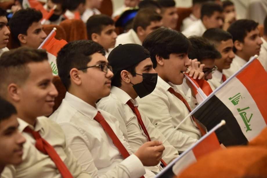 warmediateam's tweet photo. #Graduation ceremony of the first class of high school students (Martyr Abu Mahdi #AlMuhandis) for the distinguished, which is held by Ministry of Education / Al-Karkh Third in cooperation with the #Popular_Mobilization_Committee -the Directorate of Public Media.
#War_Media_Team https://t.co/q74mpjUizF