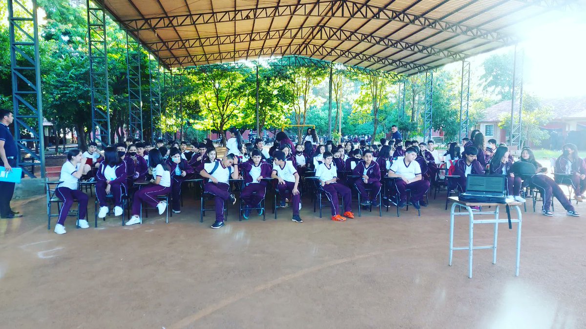 redescoolpy's tweet photo. Hoy estuvimos con los alumnos del Colegio Roberto L. Petit turno tarde. Hablamos Sobre un tema poco hablado en los colegios y la propia casa. #Sexualidad en #Valores 🙌🏻 https://t.co/nLyC4fYjgG https://t.co/x6JKEPtpxB