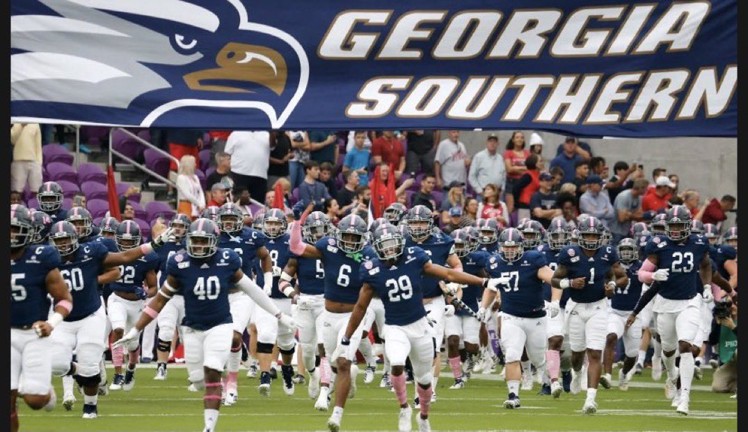 TavalesJ's tweet photo. Blessed to receive an offer from @GSAthletics_FB ! @Tavales5 @CoachROwens @Coach_LJ @Coach_Sampson https://t.co/frp4clGgqh