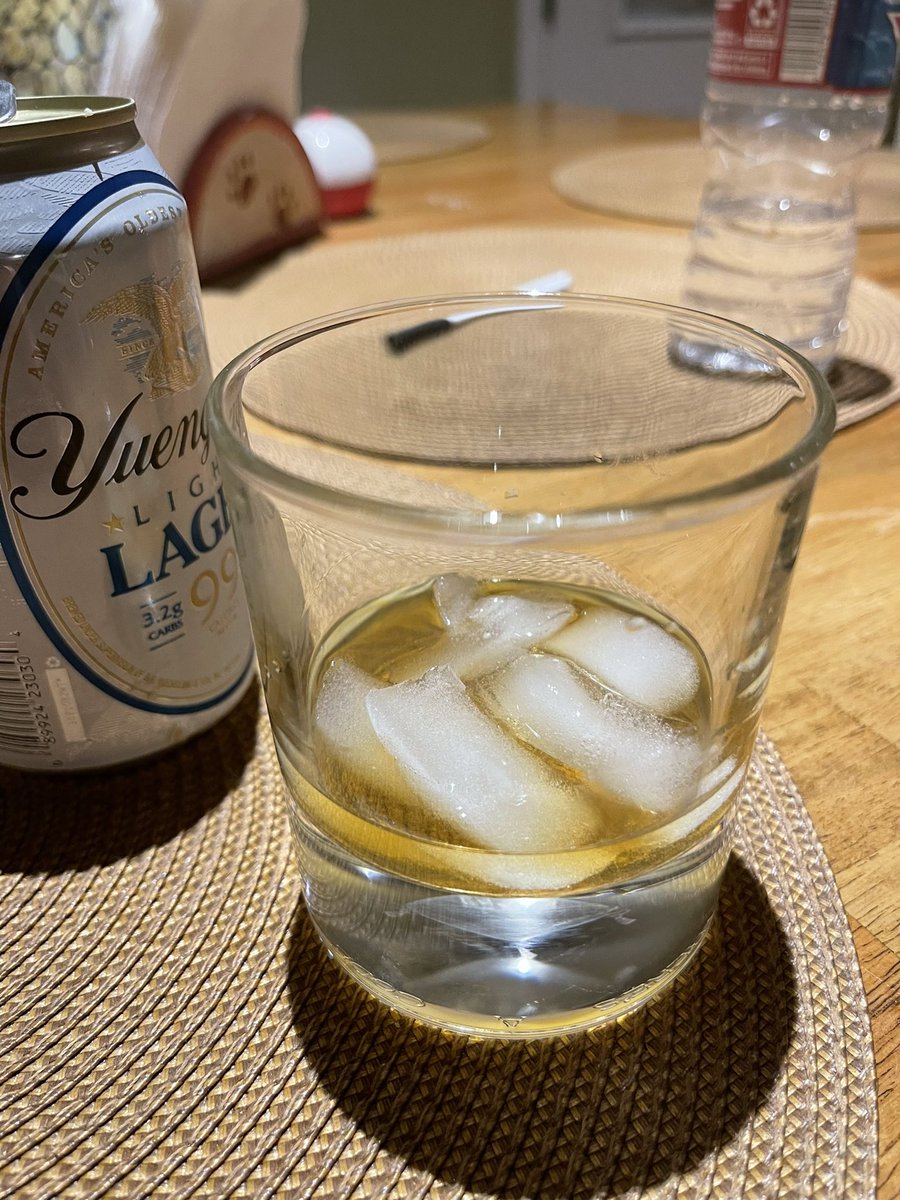 nickbrumley's tweet photo. #pappyvanwinkle #Cheers https://t.co/aAZ2Ax7KAa