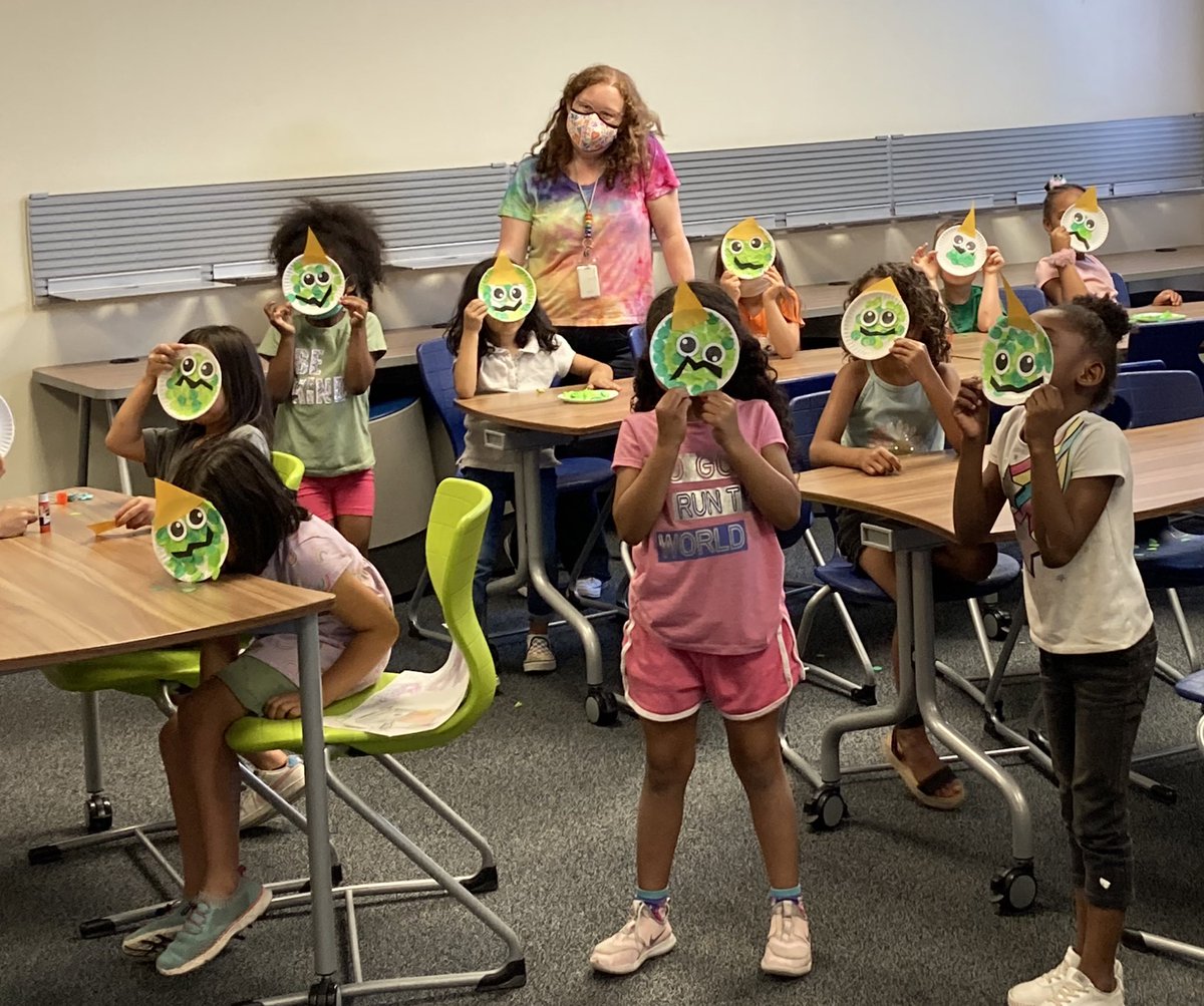 Throwing more goblin parties to celebrate <a href="/alexdwillan/">Alex Willan</a>’s “Unicorns are the Worst.” The <a href="/forestnorth/">Forest North Elementary</a> #ArmadilloAward winner. I always forget to take a photo of Unicorn Horn Ring Toss &amp; the goblin snacks party favor! #LibrariesRRock