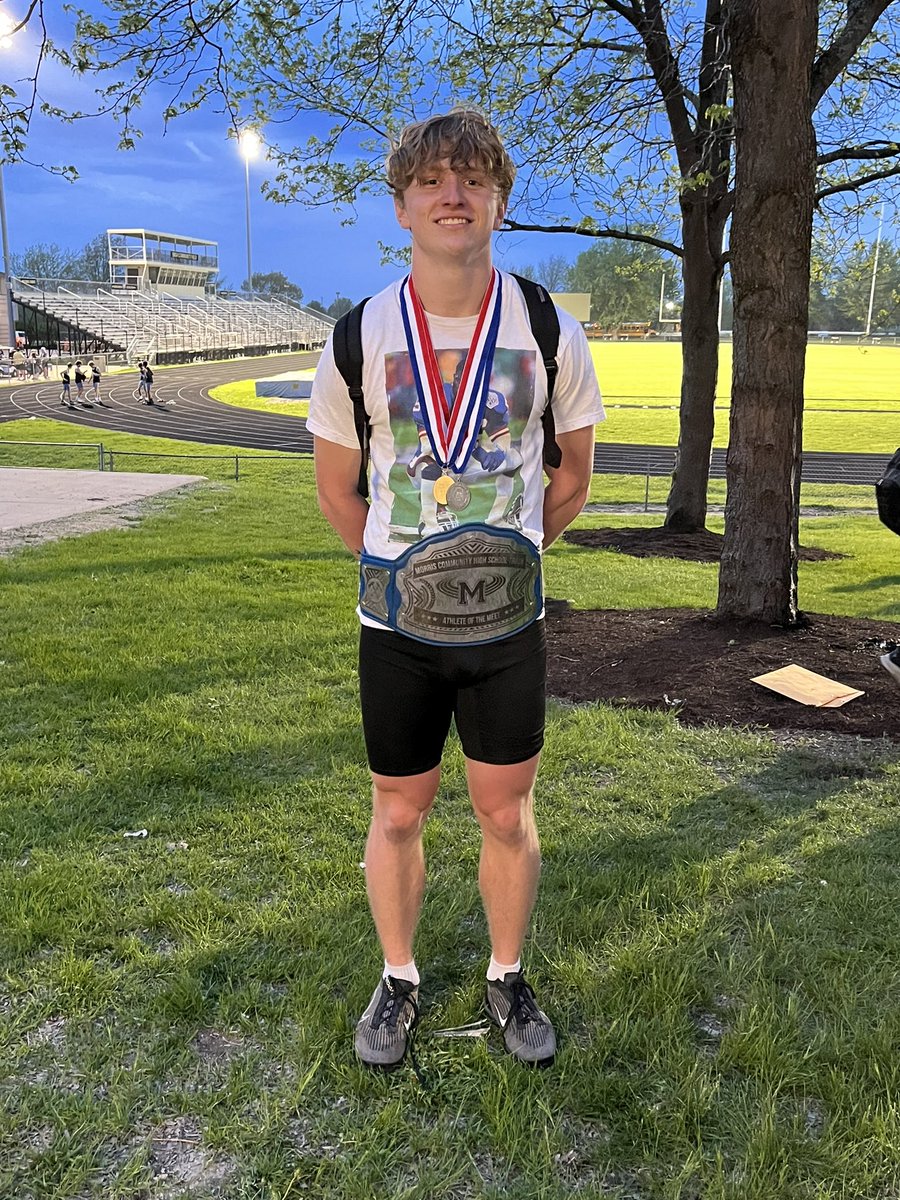 Conference Champ alert! Myles Johnson in the 100 meter dash! Myles also took 2nd in the 200! #SpeedKills <a href="/MylesJxhnston/">Myles</a>