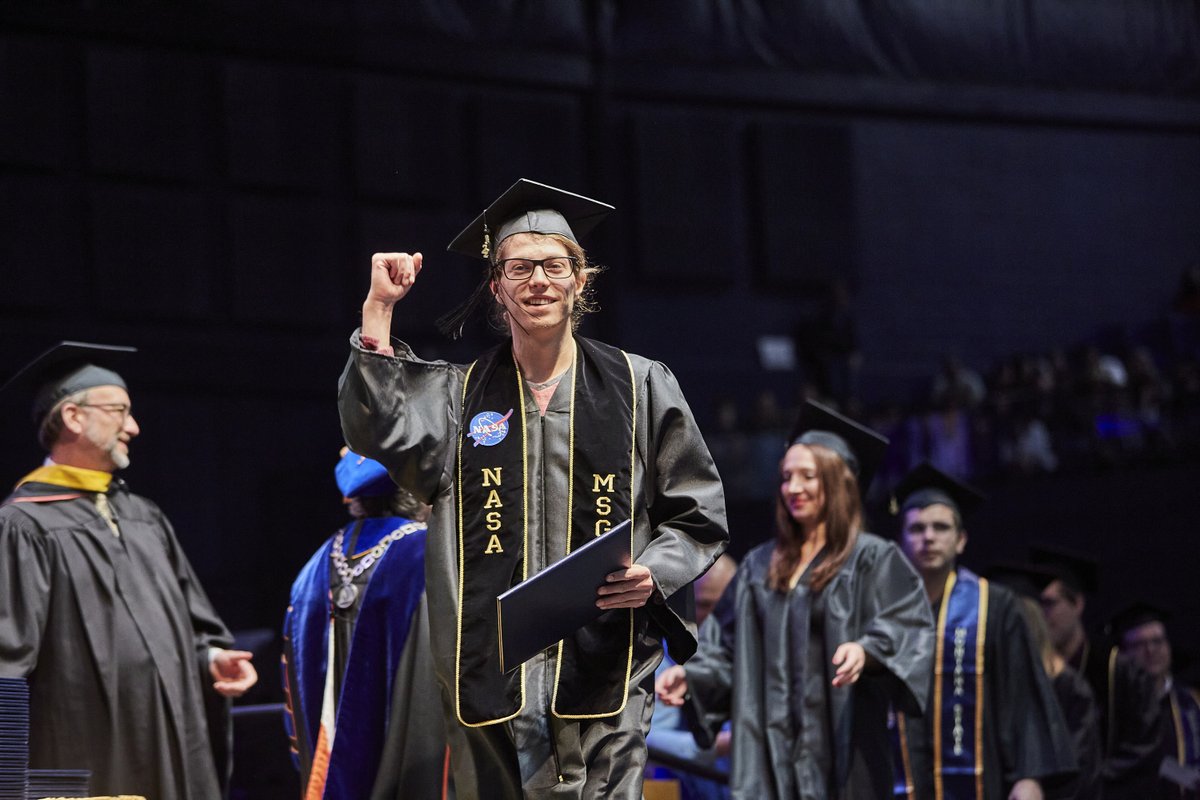 montanastate's tweet photo. Congratulations, 'Cats! Enjoy every moment. You've earned it.
#MontanaState #CatGrad22 https://t.co/3AWpN6cMWE