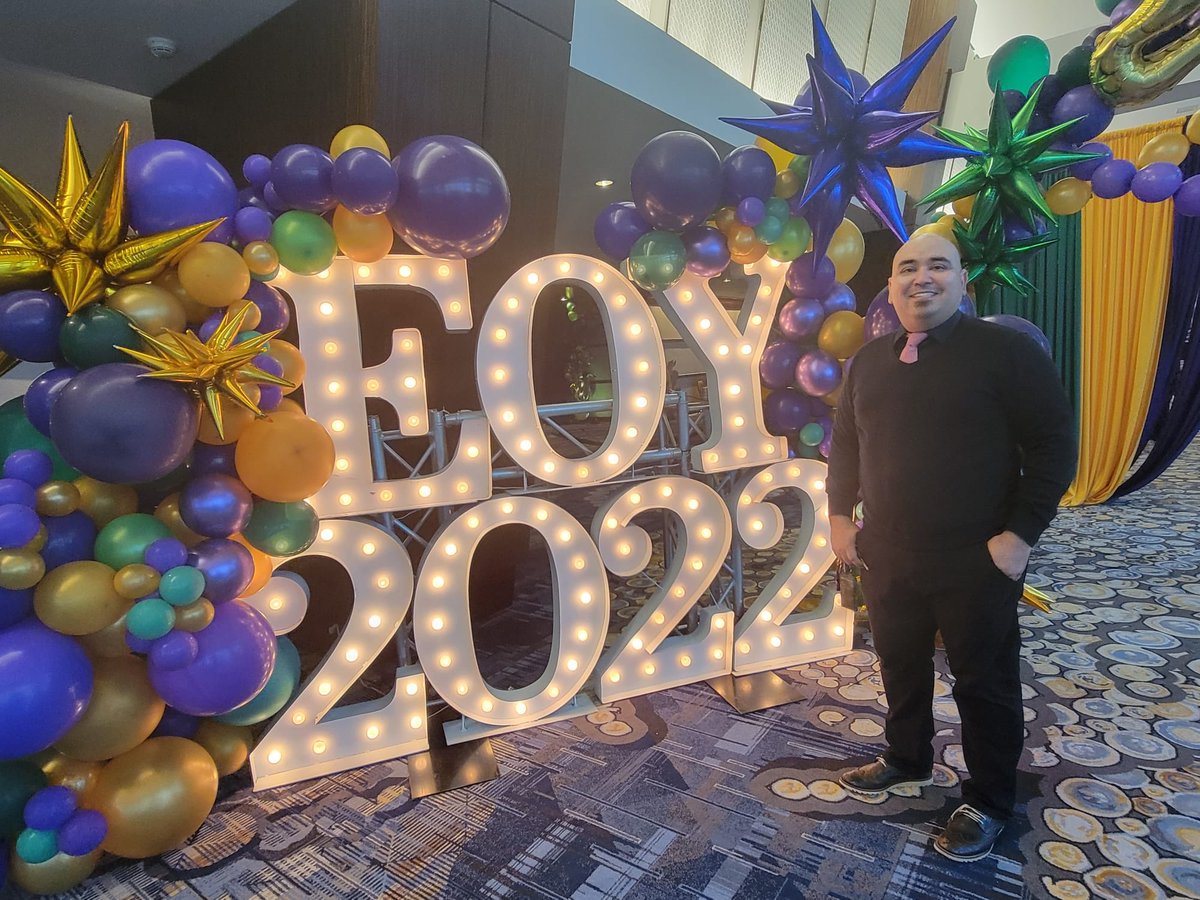 Celebrating the hard work of <a href="/ghostofheights/">Heights High School</a> Teacher of the Year at the Teacher of Year Banquet. <a href="/HISDCTE/">Houston ISD CTE</a>