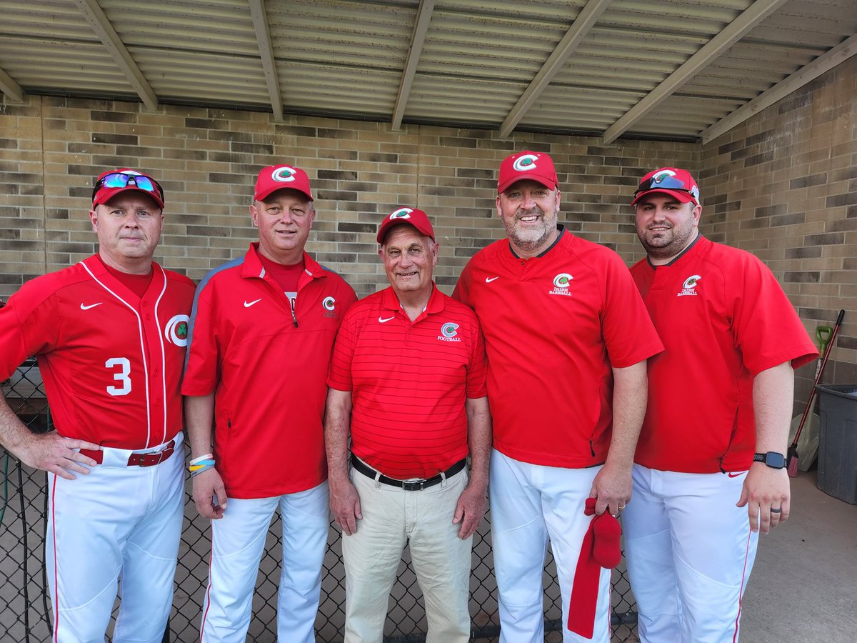 CCHSIrishBSBL's tweet photo. THANK YOU to everyone who came out to honor Coach Padgett tonight at 70/40 Night! It was awesome to see so many alumni and friends tonight! A great night to honor our friend! https://t.co/g7uNFSCkbC