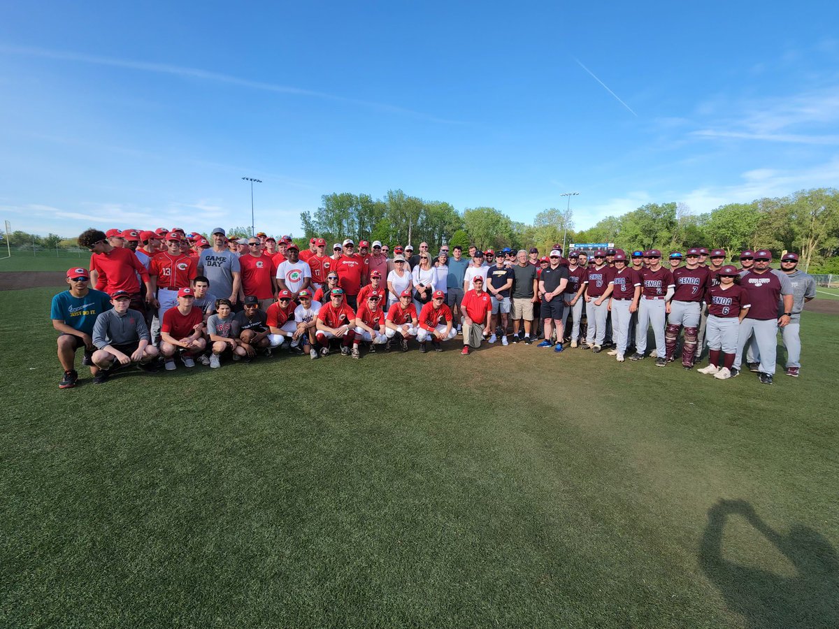 CCHSIrishBSBL's tweet photo. THANK YOU to everyone who came out to honor Coach Padgett tonight at 70/40 Night! It was awesome to see so many alumni and friends tonight! A great night to honor our friend! https://t.co/g7uNFSCkbC