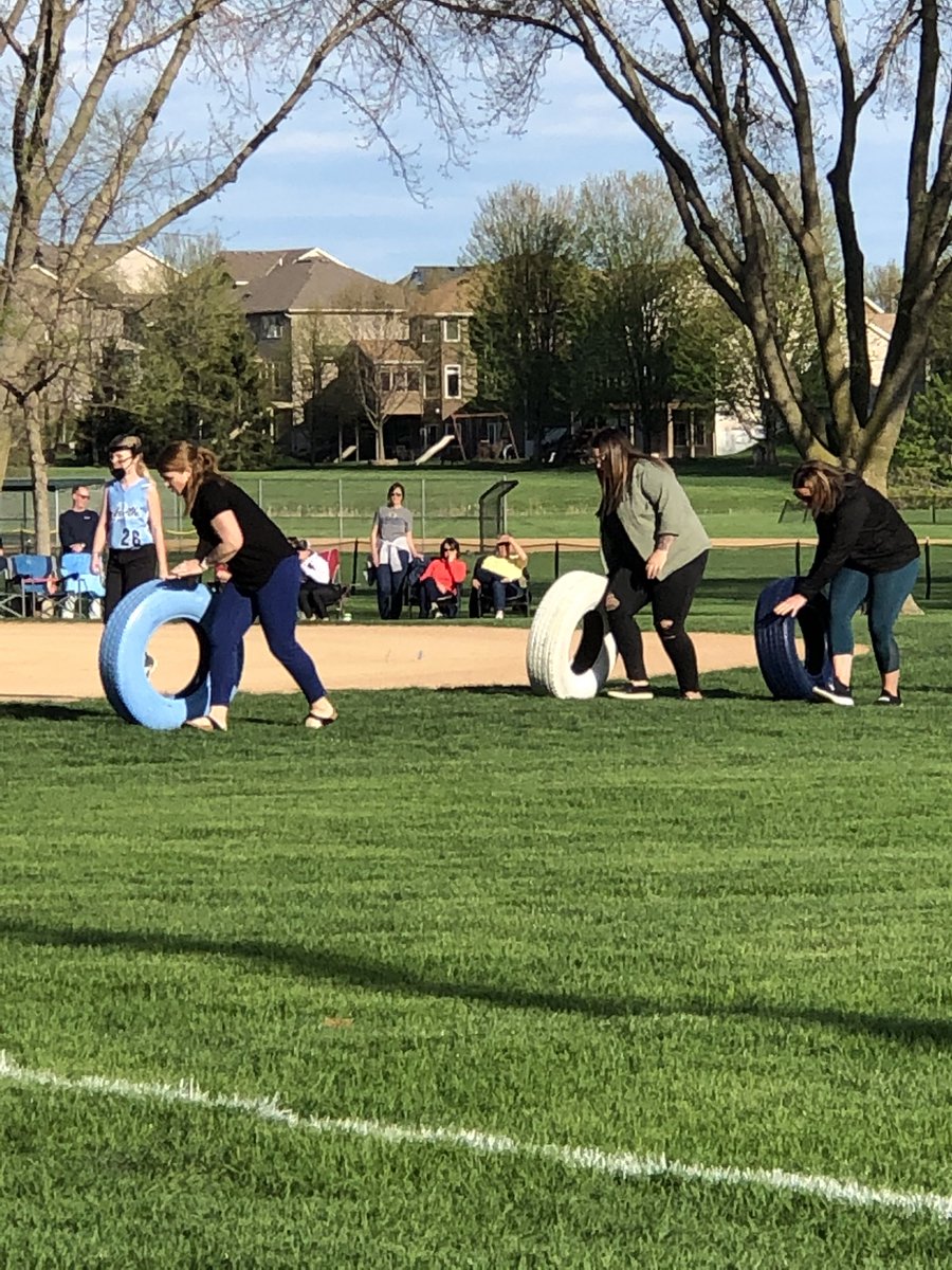 TomMustang67's tweet image. Fun evening reminiscing with @cmhoffmann21 and the @StPaulSaints at the @LFSASoftball games tonight!