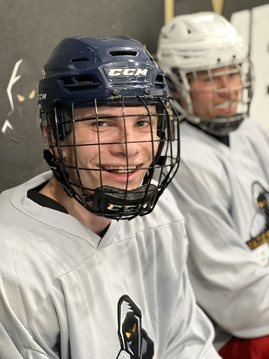 MenaceOJHL's tweet photo. Day 1 of prospect camp = a lot of fun 🤩
#MenaceCamp https://t.co/i2cMl9RYRu