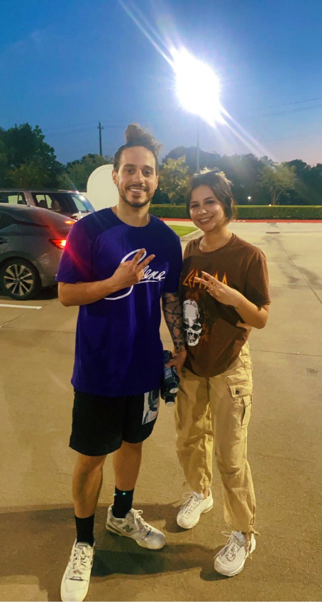 IM STARSTRUCK 🤩 <a href="/russdiemon/">RUSS</a>