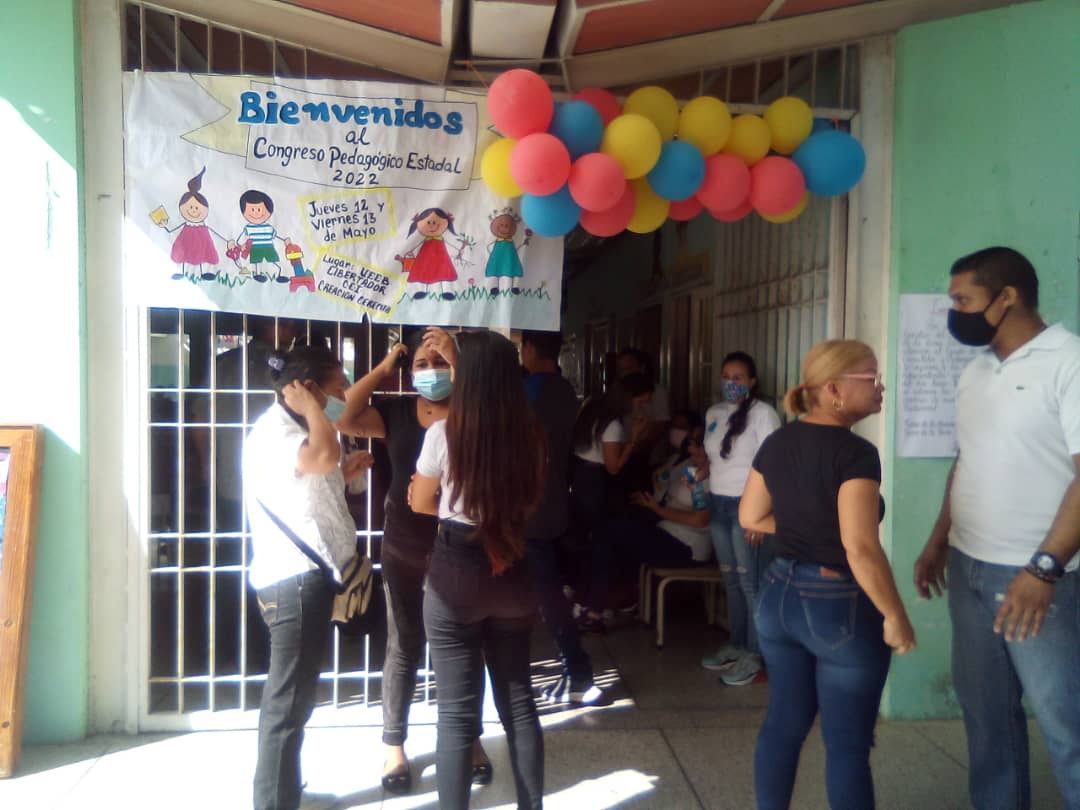 ceicerecitac17's tweet photo. 📌CONGRESO PEDAGÓGICO ESTADAL EN SU SEGUNDO DÍA 👨‍👩‍👧‍👦 @MPPEDUCACION @educinicialmppe @prensaZESucre @_LaAvanzadora @NicolasMaduro https://t.co/kFSqayM19l
