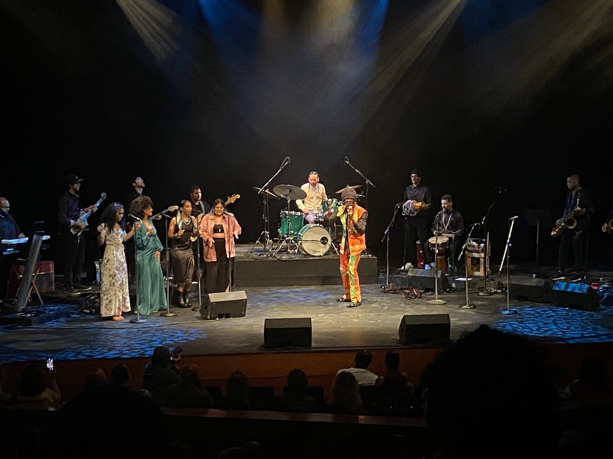 COBERTURA: Concierto #BuscandoLaVida de <a href="/HenryColeDrums/">Henry Cole on drums</a> en el <a href="/CBASanturce/">Centro de Bellas Artes, Santurce</a> para más videos síguenos en Instagram: instagram.com/apoyalonuestro…