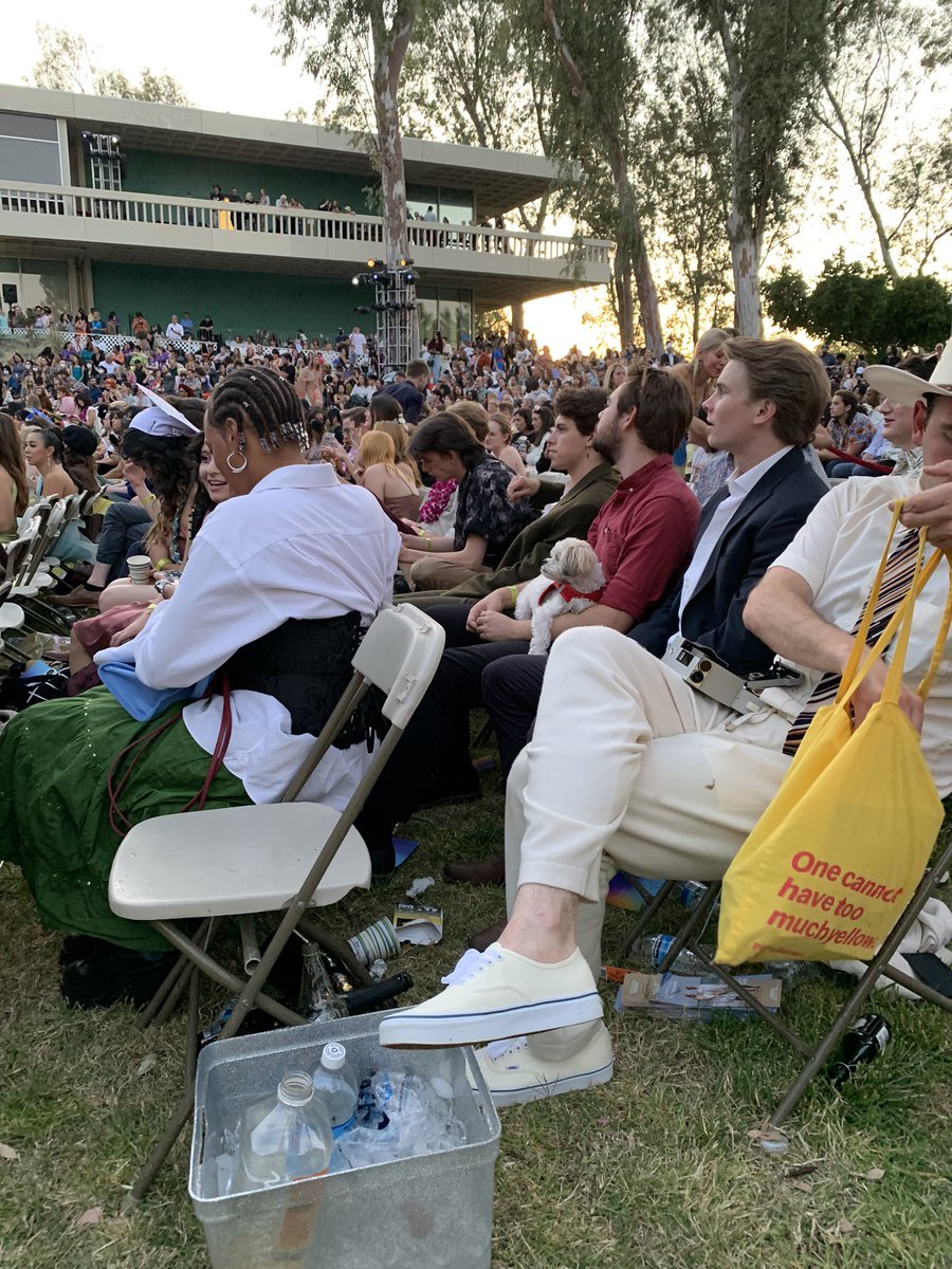 CalArts's tweet photo. More scenes from #CalArtsgraduation #calarts2022 https://t.co/srWPwnA90I
