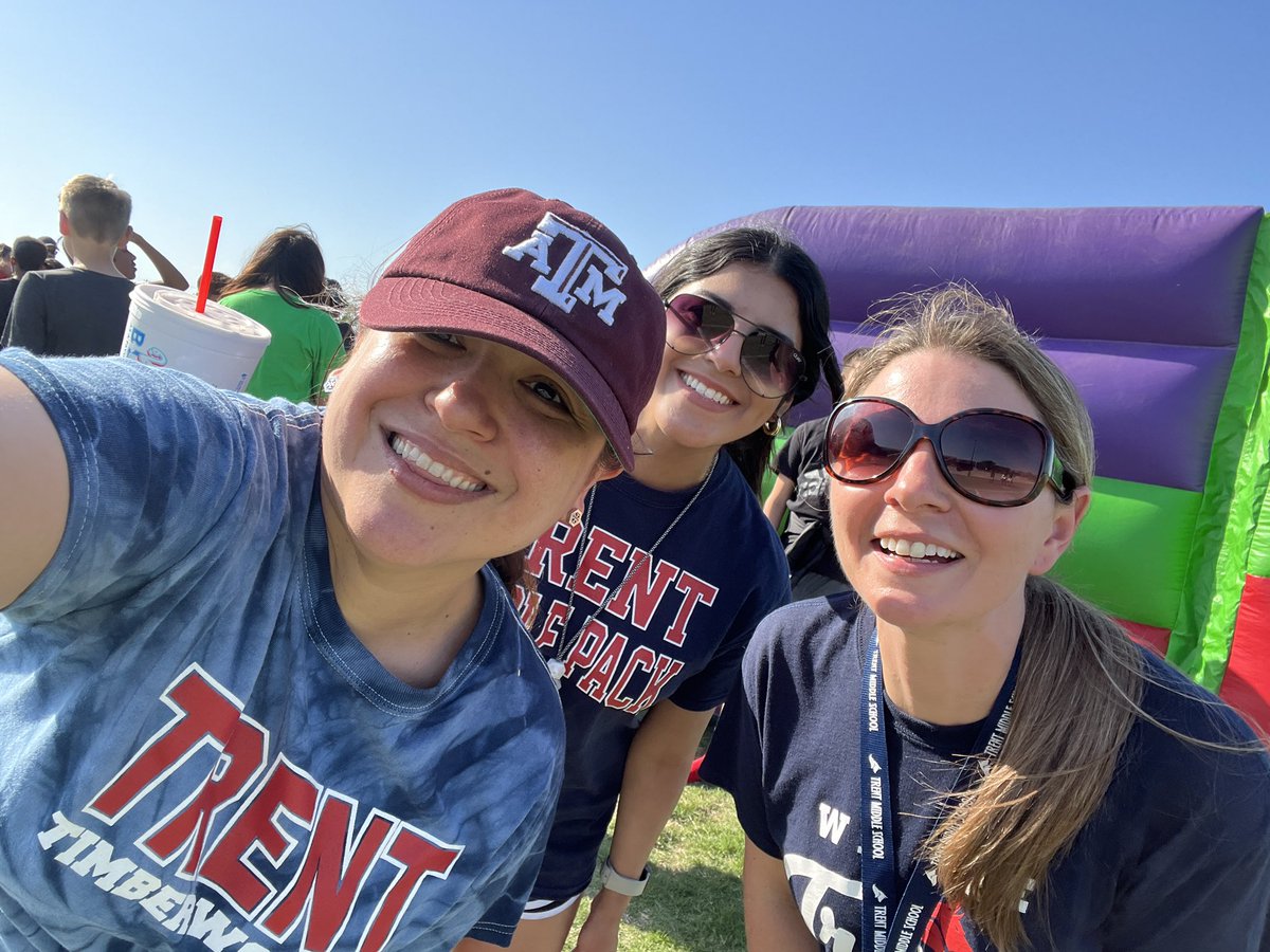 cmartinez_edu's tweet photo. TMS Block Party 2022 🎉. I love seeing the kids play and joining in on all the fun. My son Anthony had a blast with his friends, and I had a blast with mine. 🥰 It was a great way to end this exhausting week of STAAR testing. @DooleyTrentMS https://t.co/sVMX5xrpJh
