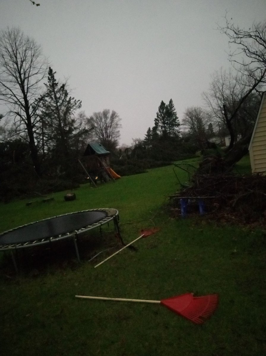RaeSleepy's tweet photo. Just survived a Tornado, Feeling pretty good. (Lies its terrible and everything is destroyed and trees are everywhere, Roofs are torn off or trees fell on them, powerlines are in the middle of the road, and cars are destroyed. Along with fences and windows) #Tornado https://t.co/bx7UoJB0Ef