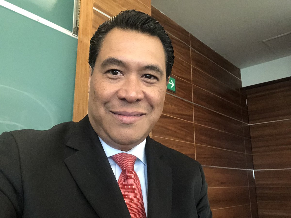 PerezCuevasMx's tweet photo. Hoy después de casi 3 años regresé a @UPMexico campus Santa Fe para impartir mi módulo “Sistemas Anticorrupción en el mundo” de la Maestría en Anticorrupción de la @GobEcoUP  un gusto enorme retomar la normalidad. @GOPAC_Eng https://t.co/MlMmSRKSIz