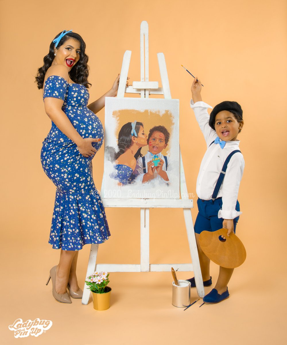 LadybugPinUp's tweet photo. Le petit artiste! El pequeño artista y su Mami linda...  Una de las últimas sesiones del 2020 , previo a que cerraran todo por pandemia. 🥲  #DiaDeLasMadres #LadybugPinUp https://t.co/nLTMrsq4HO
