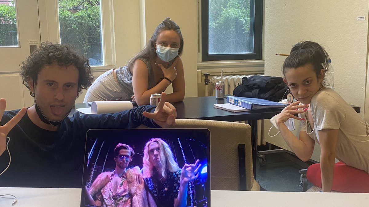 Fake Friends tweet media