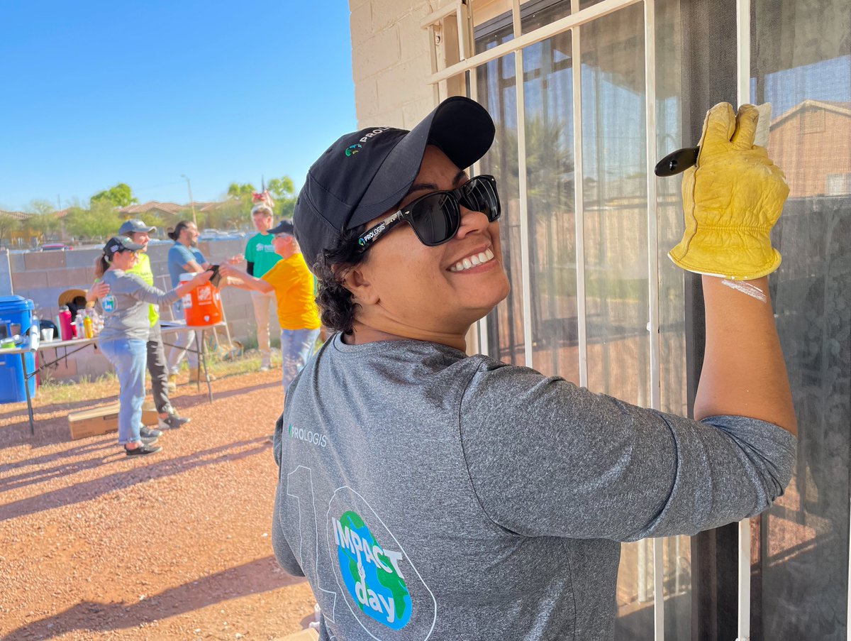 Suzanne Fallender tweet media