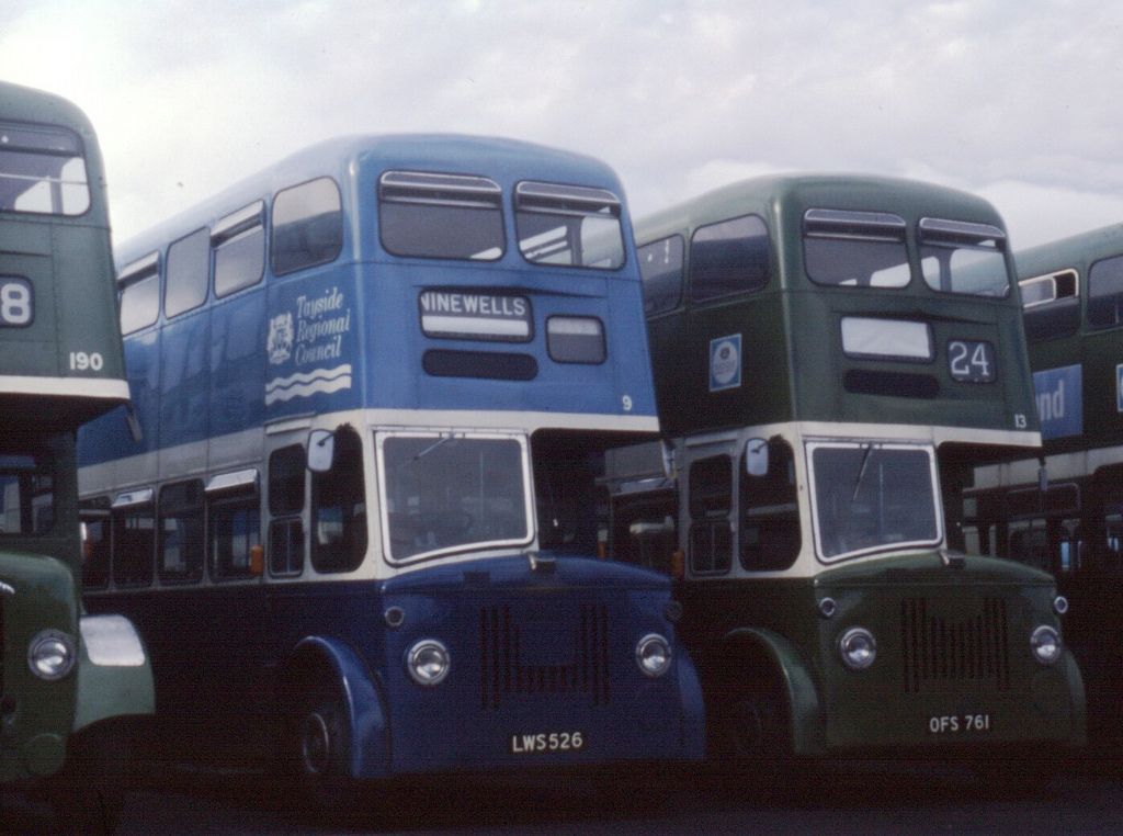 XploreDundee's tweet image. 🗓️ ON THIS DAY (16 May)

With a reorganisation of local government boundaries, the Dundee Corporation was replaced by Tayside Regional Council in 1975. Despite what the name might suggest, buses carrying the new blue and white livery didn't venture much beyond the city limits.