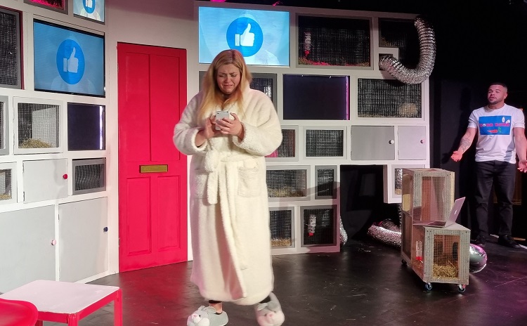 #REVIEW - Hey Bunny Get Loose at <a href="/RoyalCourtLiv/">Royal Court Liverpool</a> "Who needs a west end when we have the royal?" northwestend.com/hey-bunny-get-…

***MUST CLOSE THIS WEEK***