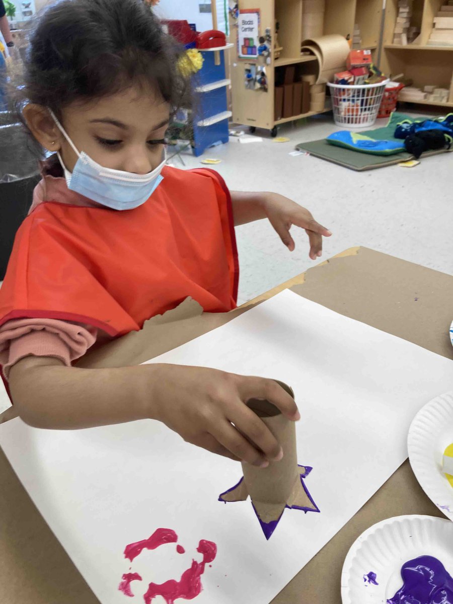 TheRichmondPrek's tweet photo. Rainy days are meant for making art π§οΈποΈ #ShowingCreativity @DrJoyAbrams @DrMarionWilson https://t.co/0DzKFpeKES