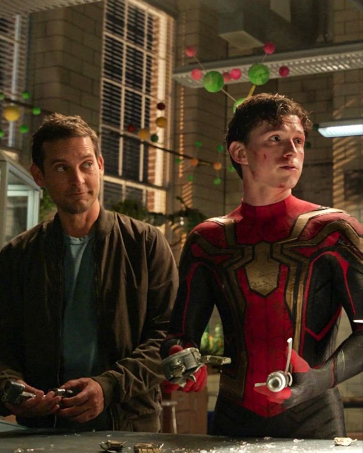 RT @parkersarchive: Tobey Maguire and Tom Holland as Peter Parker in Spider-Man: No Way Hone https://t.co/WzqCoq30aB