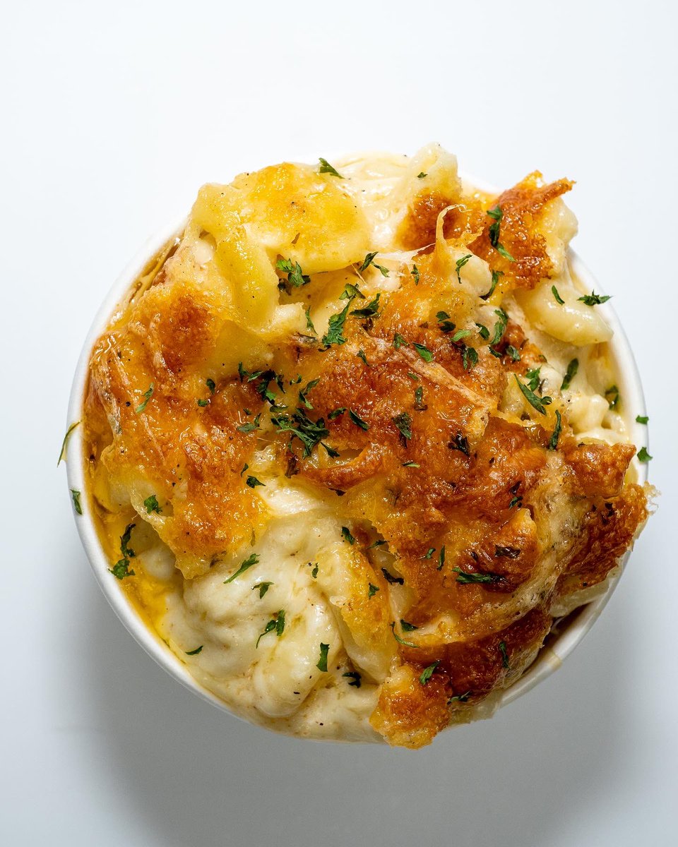 flexeatss's tweet image. Hey Twitter I’m a black chef &amp;amp; I just launched my new LATENIGHT restaurant concept in Downtown ORLANDO! I’m open from 10PM-3AM 👨🏽‍🍳🔥! RT my next customer could be on your TL 🙏🏽👨🏽‍🍳 

743 N Magnolia Ave, Orlando Fl 32803