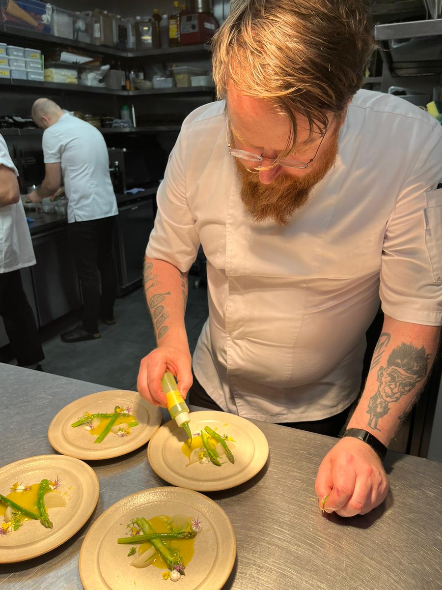 This morning I started work at 9am. It's now 11.40 and I'm just finished. Remember when you eat food in independent restaurants in Ireland, people are working constantly to make sure you have a good time. Be kind. 🙏❤️