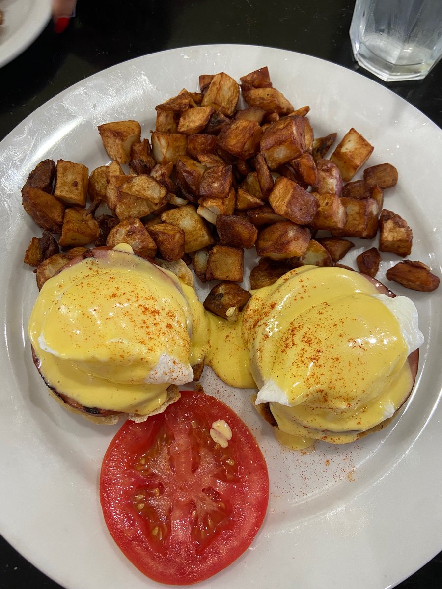 maxsbow's tweet image. It’s amazing to be able to live in a place where I can get eggs benedicts any time I want