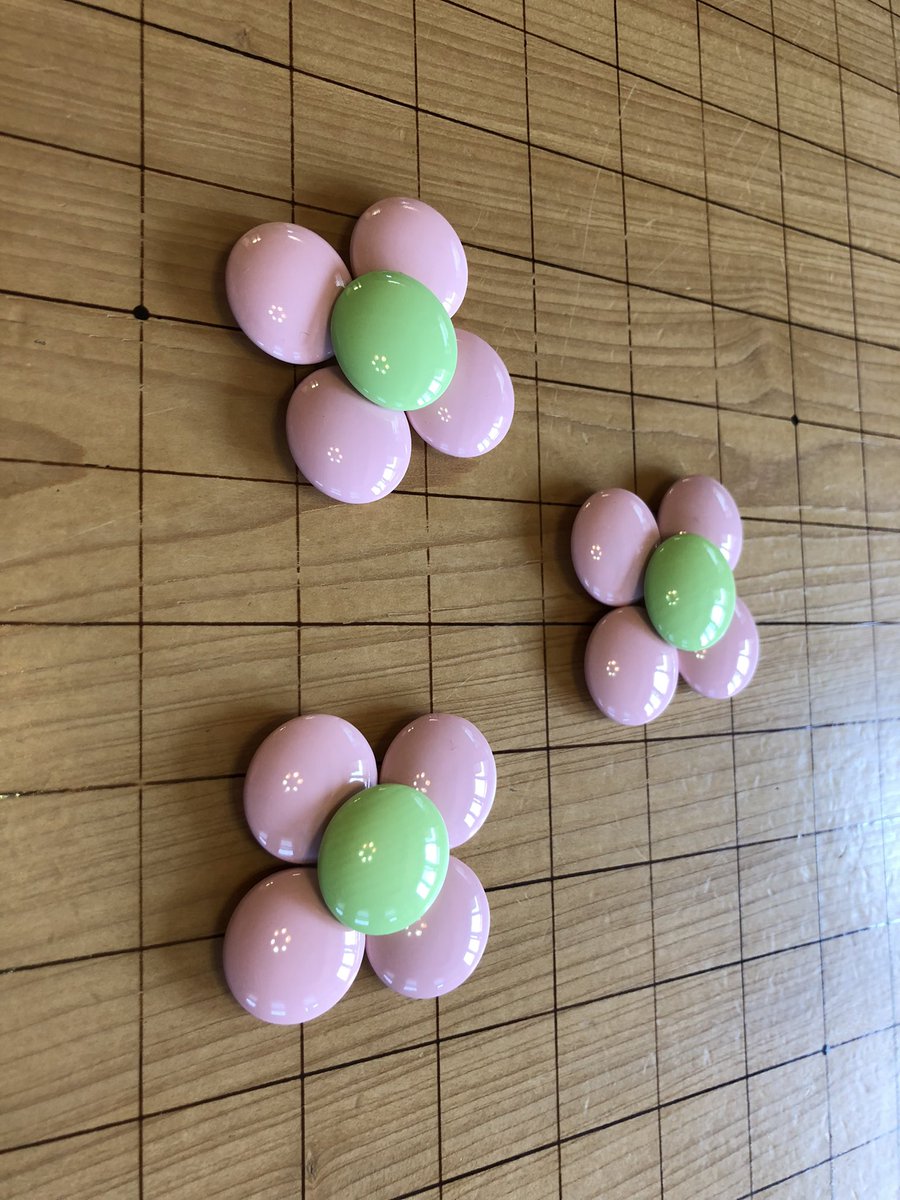 ◯我が家の愛用碁石○ ①1番人気 瑪瑙碁石 ②目に優しい グリーン碁石