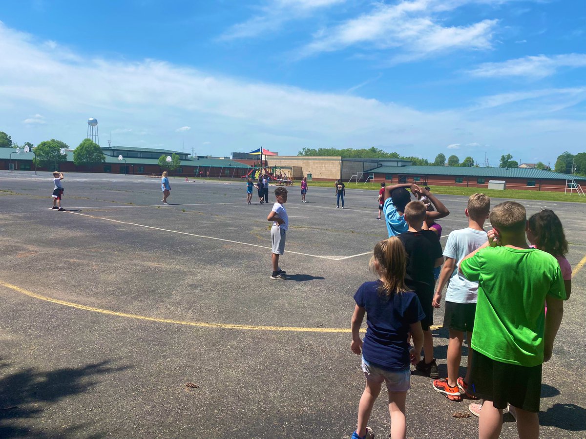 RhiannonMMiller's tweet photo. Today was sooo much fun!!!! 26 letters in ONE DAY ✔️ Accomplishing 26 tasks in ONE DAY ✔️ Spreading kindness, capturing creativity, and investigating new topics ✔️✔️✔️ we are exhausted, but our hearts &amp; minds are full! 🦒📝🎶💃☀️🦈🦁🧡🖤 #LetFreedomRoar @FreedomTigers1 #ABCday https://t.co/kwdEKgZ7sf