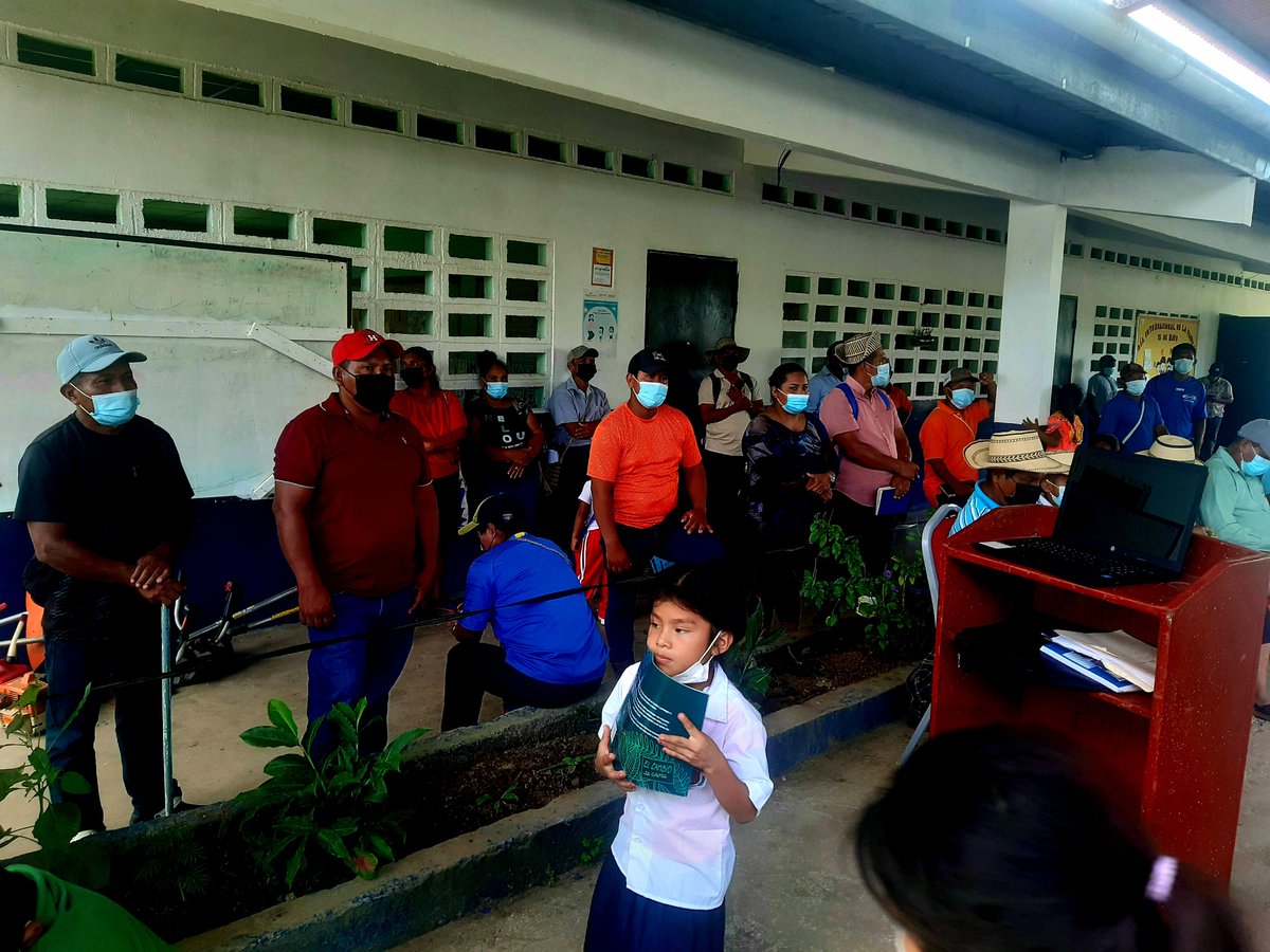 sanjosefusave's tweet photo. En  el  dia de  hoy  varias comunidades del norte de #Veraguas  reunidos en  #RioLuis , se trataron temas que inciden en la #biodiversidad : #mineria #Cuartalinea, etc. #Calovebora https://t.co/CAXdnsusWW
