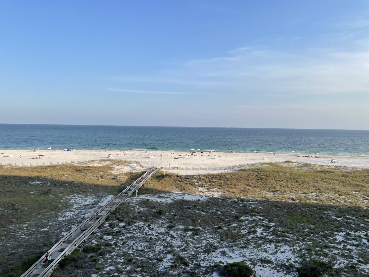3rdgenAU's tweet photo. Alabama beaches are the best!  #MyHomesInAlabama https://t.co/fZE3iV55yU