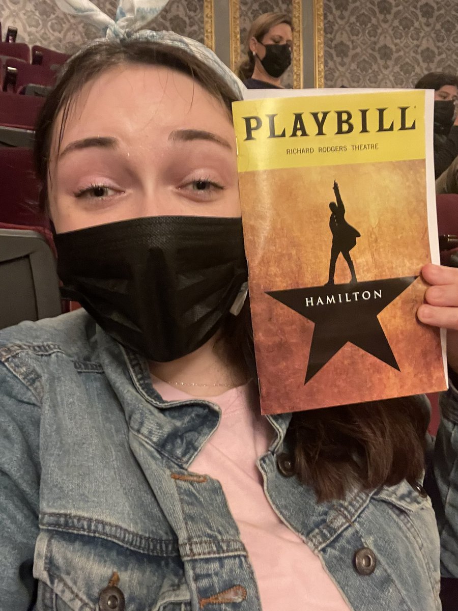 So excited to finally see @LaurenMBoyd as Peggy/Maria in @HamiltonMusical after trying for FIVE YEARS!