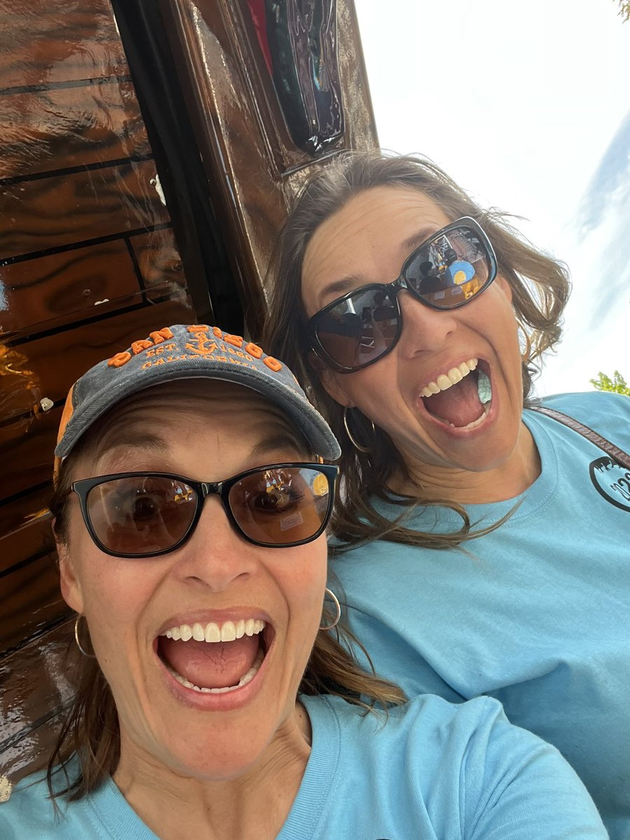 Mary Saylor tweet media