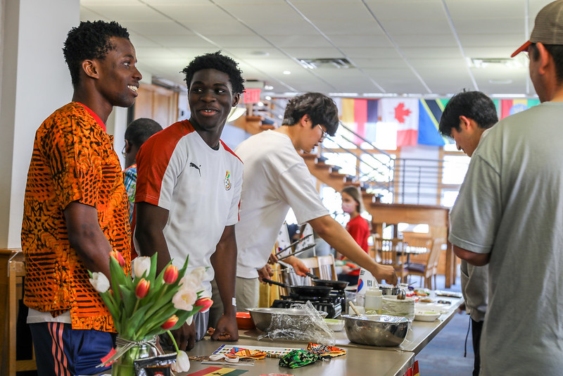 BrewsterAcademy's tweet photo. The International Students Organization hosted its highly anticipated Culture Celebration Night last week––and the turnout was phenomenal. Students  grabbed a “passport” and traveled their way around Esta. Photos: https://t.co/OzA7YRCMGO

#BrewsterAcademy #DiverseThinkers https://t.co/iCEuMOnN0r