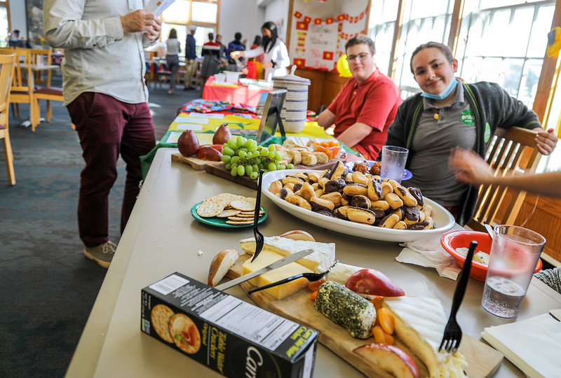BrewsterAcademy's tweet photo. The International Students Organization hosted its highly anticipated Culture Celebration Night last week––and the turnout was phenomenal. Students  grabbed a “passport” and traveled their way around Esta. Photos: https://t.co/OzA7YRCMGO

#BrewsterAcademy #DiverseThinkers https://t.co/iCEuMOnN0r