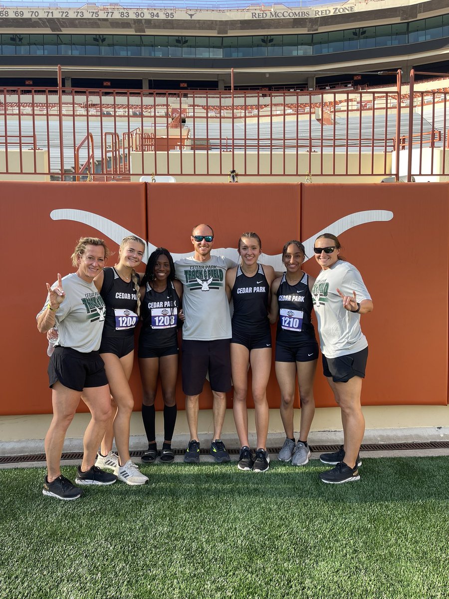 Congrats to Avery Allmer, Kate Alex, Amani Graham, and Raniya Laneau for an amazing season! Regional Champs & ran a PR at state with a 47.45 finishing in 7th for the 4x100 Relay. We are super proud of all of you. Let’s GO 💚🐺#CPProud #TheStandard @CPHS_XC