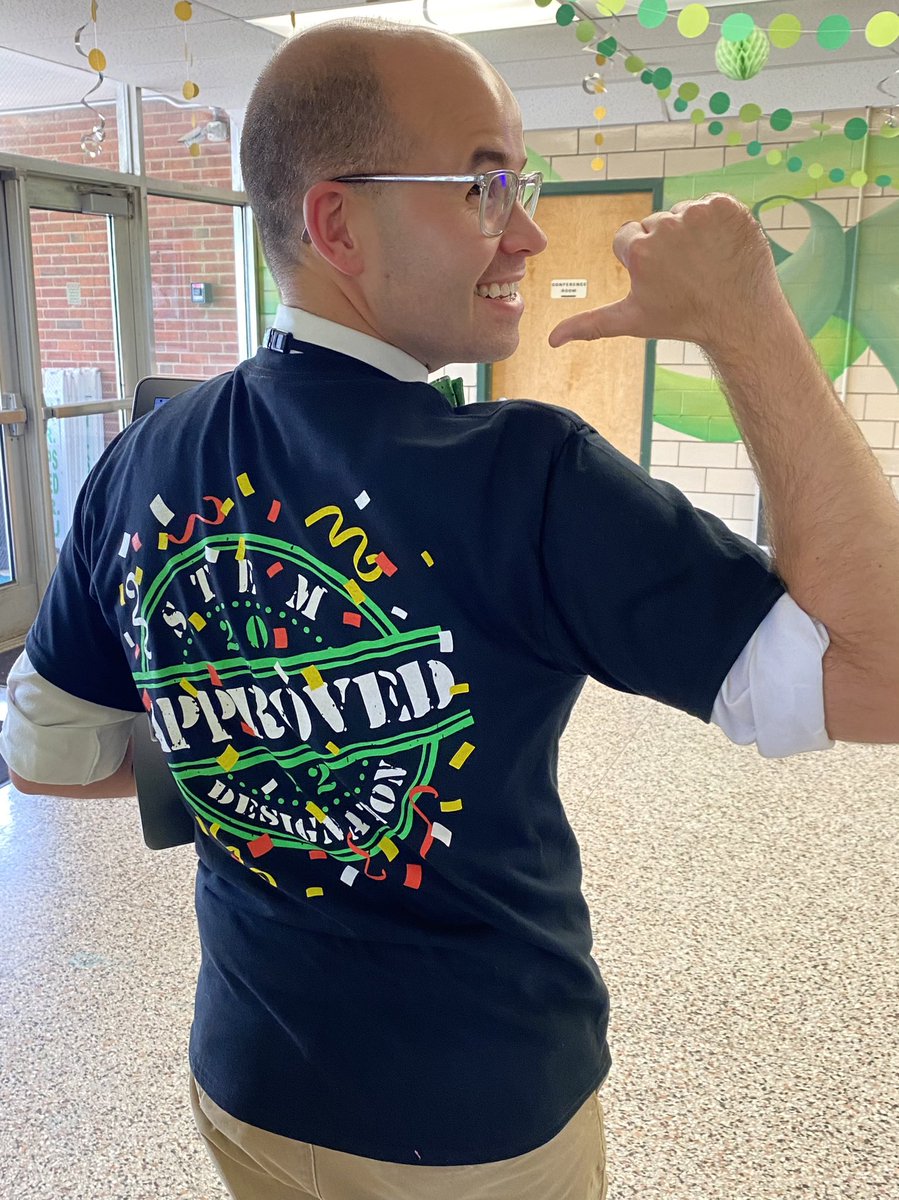 Sandy4STEAM's tweet photo. We can’t hide our Panther Pride! 💚🎉💚🎉
#STEMdesignation @GMASteam @KCSScience @theTSIN https://t.co/sj4bWB0Sop