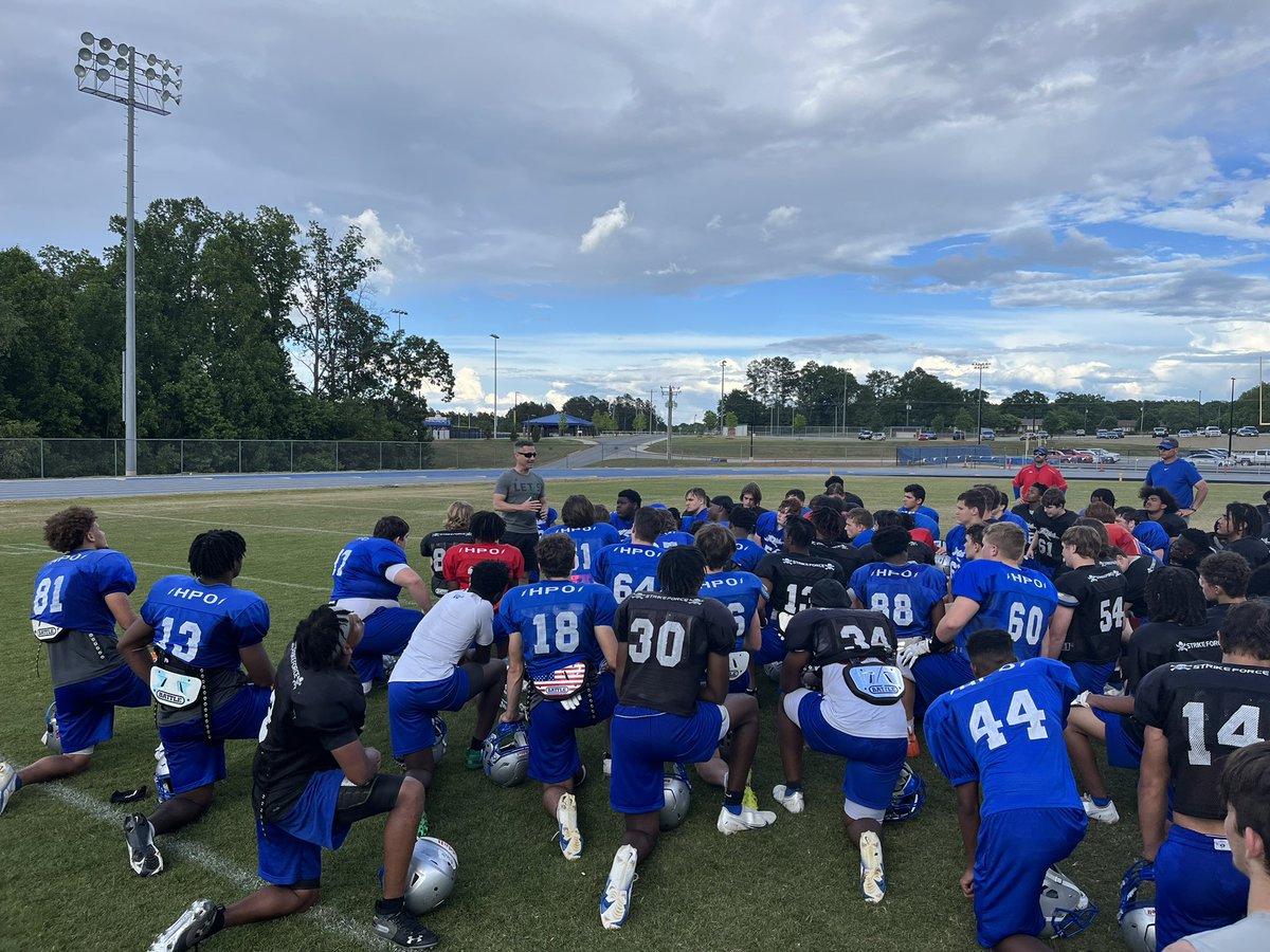ReggieShaw77's tweet photo. Appreciate @TrippAtkinson challenging the guys today! #RebelFam https://t.co/RmELwB84zw