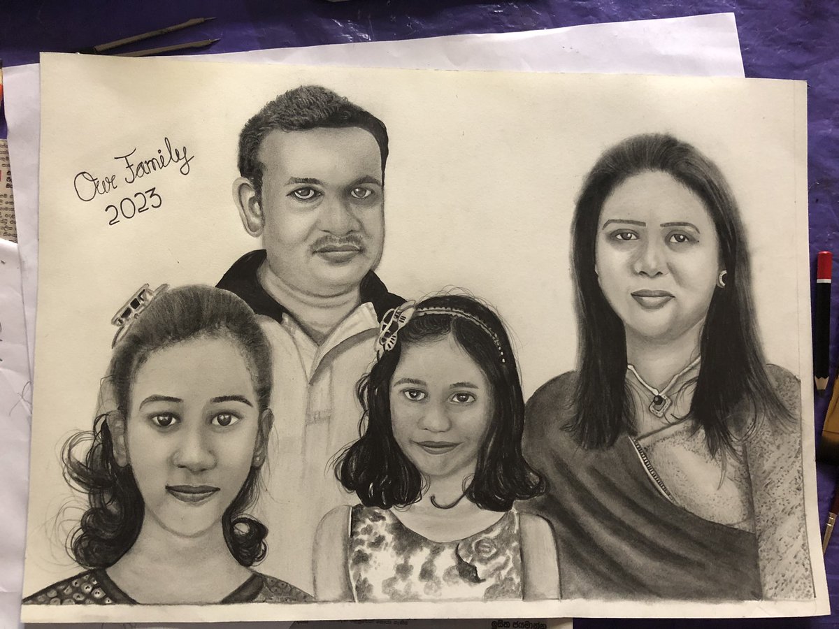 A3 size 🖼 commissioned work❤️ pencil art ✏️ family photo