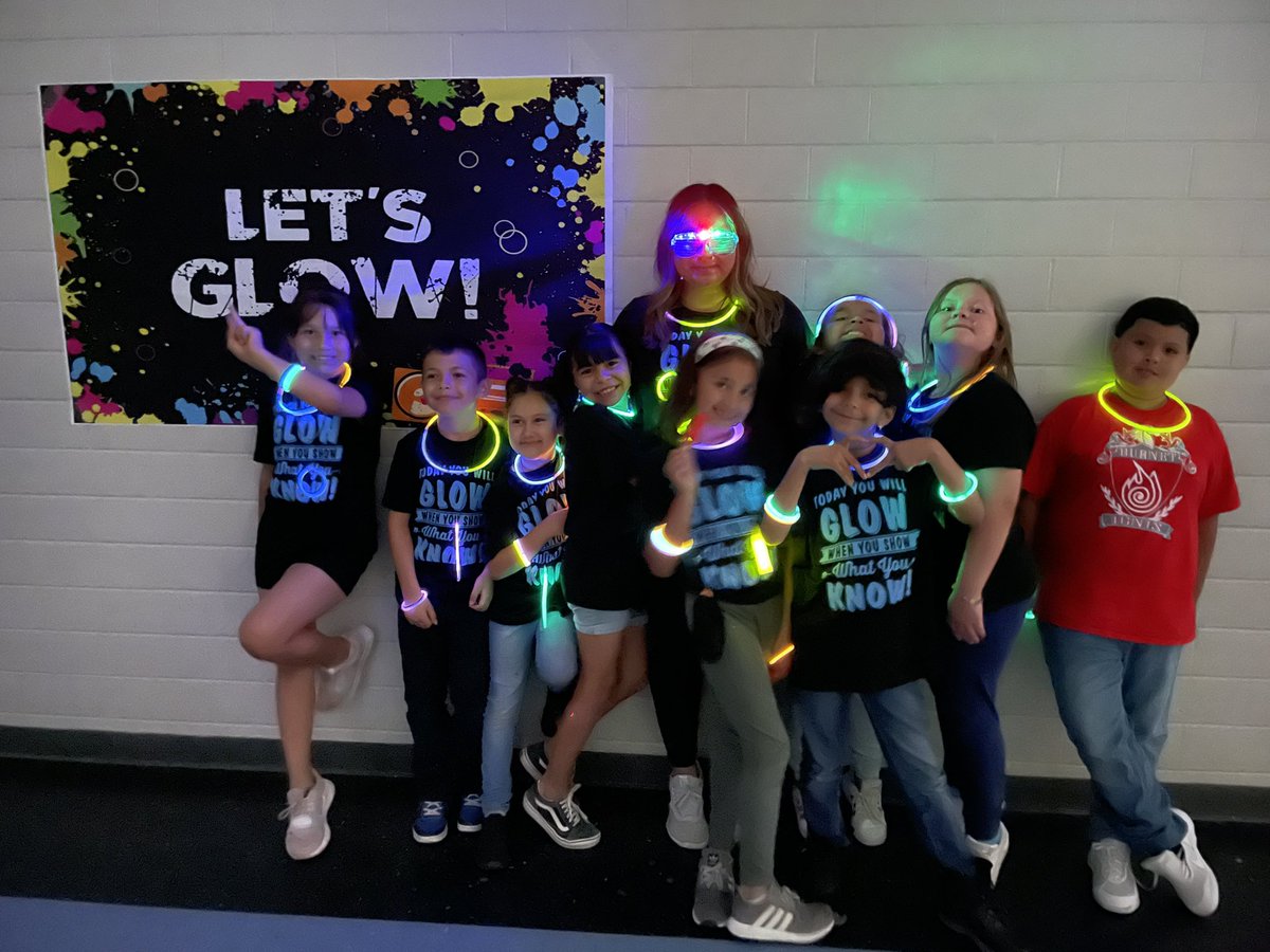 BurnetColts's tweet photo. Our “Glow Party” to celebrate our students’ efforts on STAAR was so much fun!! Our teachers and students have worked so hard and our entire school has shown so much growth this year!! “Today you will GLOW, when you show what you know”!! #RISEColtsRise #RISE2NewHeights #3rdGrade https://t.co/N26R9Fl4Ia